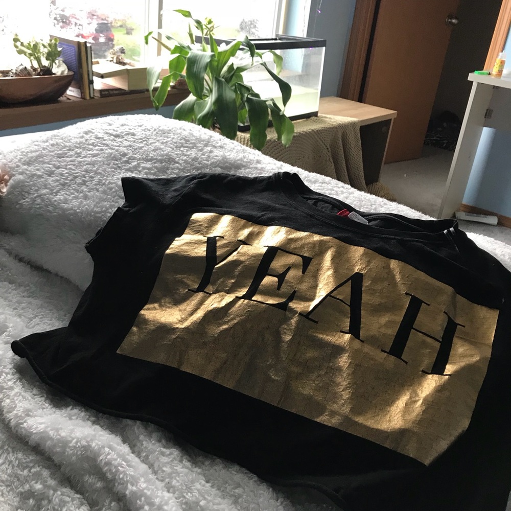 “Yeah” Crop Top